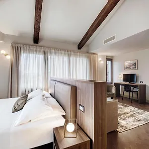 4* Hotel Porta Altinia